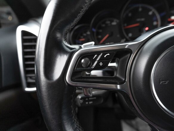 2015 Porsche Cayenne Diesel II Рестайлинг (958), чёрный, 3849000 рублей - вид 15