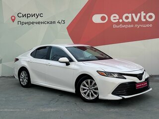 2020 Toyota Camry VIII (XV70) Рестайлинг, белый, 2190000 рублей, вид 3