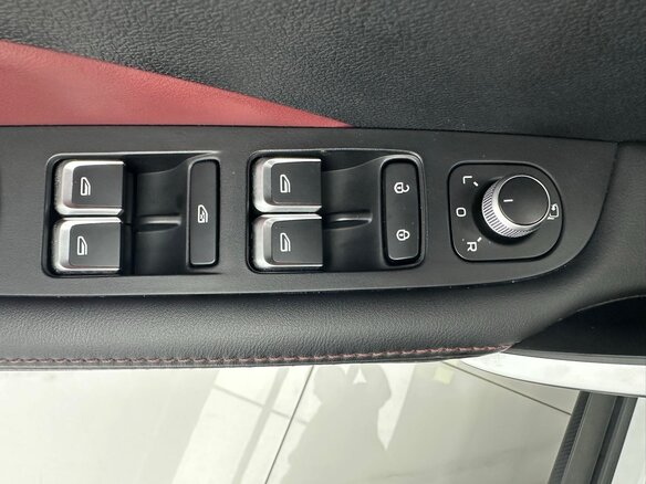 2022 Geely Coolray (Binyue) I, белый, 1482000 рублей - вид 11