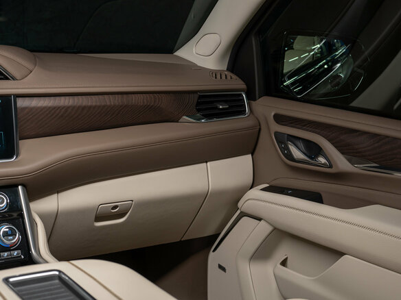 2023 GMC Yukon V, чёрный, 8350000 рублей - вид 18