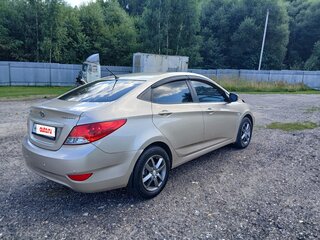 2011 Hyundai Solaris I, бежевый, 735000 рублей, вид 4