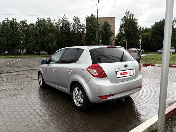 2012 Kia Ceed I Рестайлинг, серый, 620000 рублей - вид 4