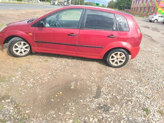 2002 Ford Fiesta Mk5, красный, 185000 рублей, вид 4