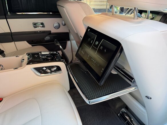 2020 Rolls-Royce Cullinan Black Badge I (Series I), серый, 28500000 рублей - вид 27