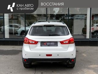 2013 Mitsubishi ASX I Рестайлинг, белый, 1027000 рублей, вид 4