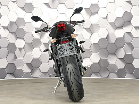 2020 Triumph Street Triple, белый, 799000 рублей - вид 5