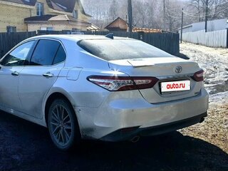 2022 Toyota Camry VIII (XV70) Рестайлинг, белый, 3300000 рублей, вид 5