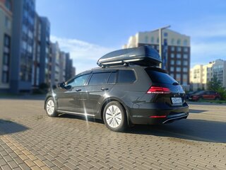 2017 Volkswagen Golf VII Рестайлинг, серый, 1300000 рублей, вид 2