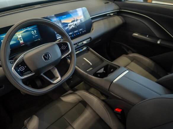 2026 Changan UNI-S I Рестайлинг, чёрный, 3249900 рублей - вид 16