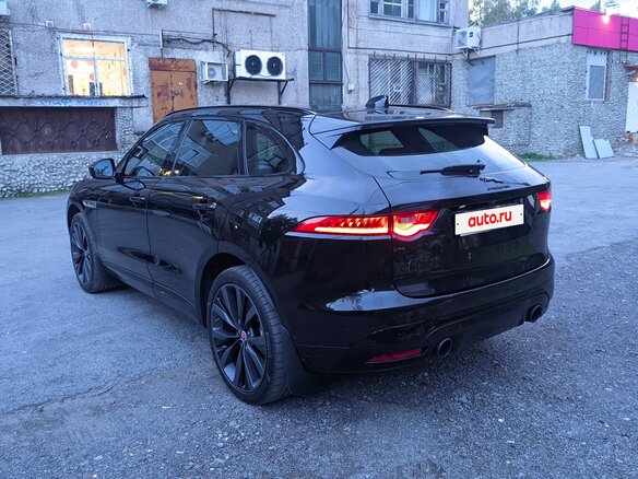 2019 Jaguar F-Pace I, чёрный, 4200000 рублей - вид 9