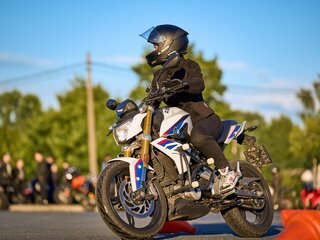 2017 BMW G 310 R, белый, 390000 рублей, вид 1