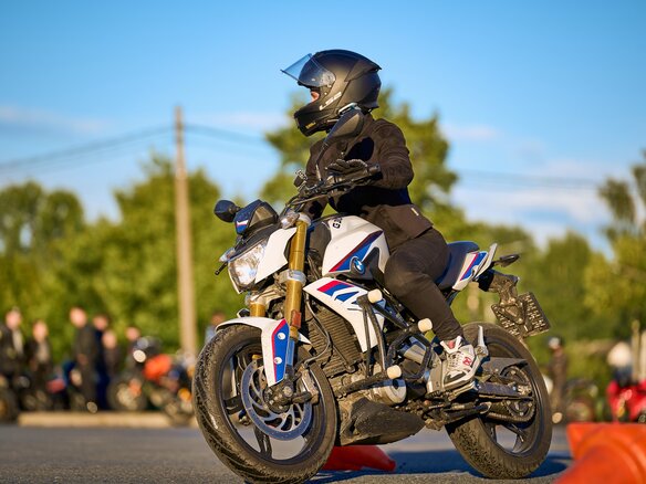 2017 BMW G 310 R, белый, 390000 рублей