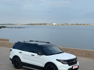 2014 Ford Explorer V, белый, 1470000 рублей, вид 1