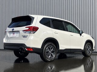 2023 Subaru Forester V Рестайлинг, белый, 2250100 рублей, вид 4