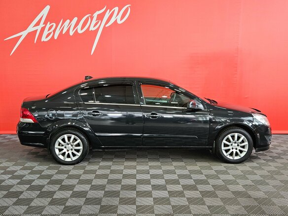 2012 Opel Astra H Рестайлинг, чёрный, 700000 рублей - вид 6
