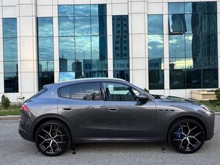 2022 Maserati Grecale GT, серый, 7500000 рублей, вид 3