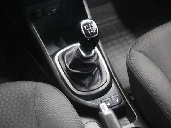 2016 Kia Rio III Рестайлинг, белый, 963000 рублей - вид 11