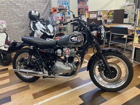 2021 Kawasaki W 800, чёрный, 931000 рублей, вид 1