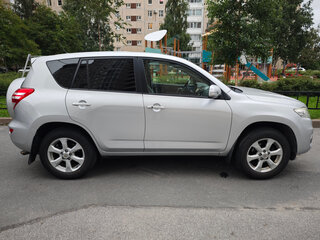 2010 Toyota RAV4 III (XA30) Рестайлинг, серебристый, 1550000 рублей, вид 4