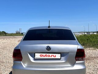 2017 Volkswagen Polo V Рестайлинг, серебристый, 1100000 рублей, вид 5