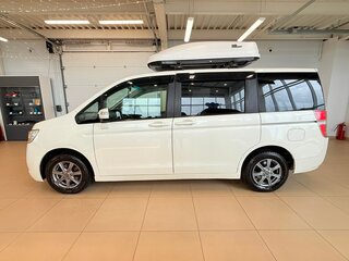 2010 Honda Stepwgn IV, белый, 1449000 рублей, вид 3