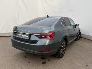 2020 Skoda Superb III Рестайлинг, серый, 2399000 рублей, вид 4