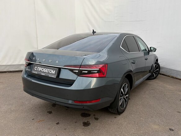 2020 Skoda Superb III Рестайлинг, серый, 2399000 рублей - вид 3