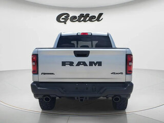 2026 Ram 1500 Crew Cab eTorque V Рестайлинг, серебристый, 6507788 рублей, вид 4