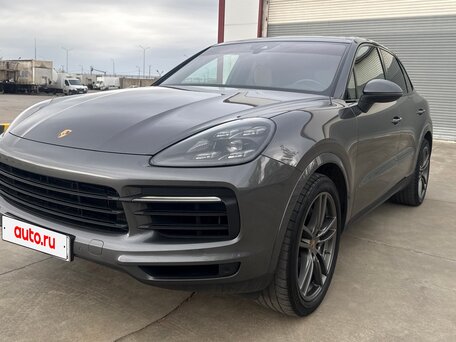 2018 Porsche Cayenne III, серый, 5600000 рублей, вид 1