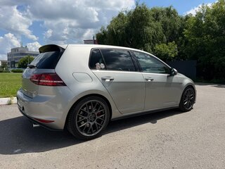 2014 Volkswagen Golf GTI VII, серебристый, 2100000 рублей, вид 3