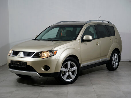 Mitsubishi Outlander II