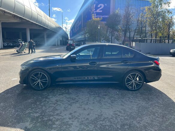 2022 BMW 3 серии 320d xDrive VII (G2x) Рестайлинг, чёрный, 5200000 рублей - вид 7