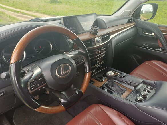 2016 Lexus LX 450d III Рестайлинг 2, чёрный, 5999000 рублей - вид 9