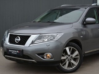 2015 Nissan Pathfinder IV, серый, 1899888 рублей, вид 1