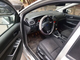 2009 Ford Focus II Рестайлинг, серебристый, 355000 рублей, вид 5