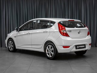 2012 Hyundai Solaris I, белый, 689000 рублей, вид 2