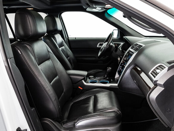 2014 Ford Explorer V, белый, 1899000 рублей - вид 19