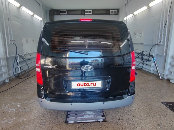 2015 Hyundai H-1 II Рестайлинг, чёрный, 2500000 рублей - вид 3