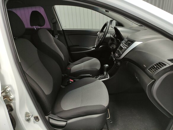 2013 Hyundai Solaris I, белый, 858000 рублей - вид 8