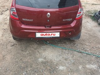 2014 Renault Sandero I, красный, 349000 рублей, вид 2