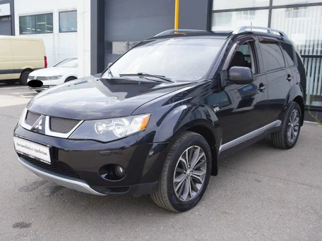 Mitsubishi Outlander II