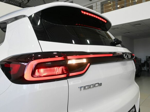 2020 Chery Tiggo 8 I, белый - вид 9