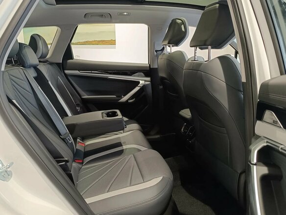 2026 Geely Atlas II, белый, 4119990 рублей - вид 7