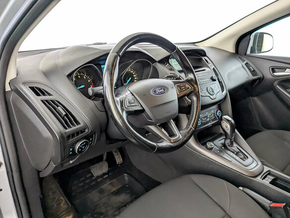 2018 Ford Focus III Рестайлинг, серебристый, 1015000 рублей - вид 15