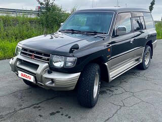 1999 Mitsubishi Pajero II Рестайлинг, зелёный, 1100000 рублей, вид 2