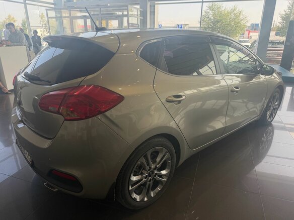 2013 Kia Ceed II, серебристый - вид 4