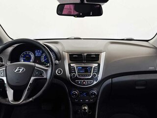 2015 Hyundai Solaris I Рестайлинг, белый, 900000 рублей, вид 5