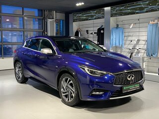 2017 Infiniti Q30, синий, 2580000 рублей, вид 3