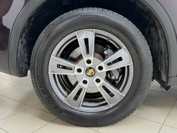 2012 Porsche Cayenne Diesel II (958), фиолетовый, 2398000 рублей - вид 24