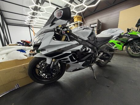 2008 Suzuki GSR 600, серый, 549999 рублей, вид 2